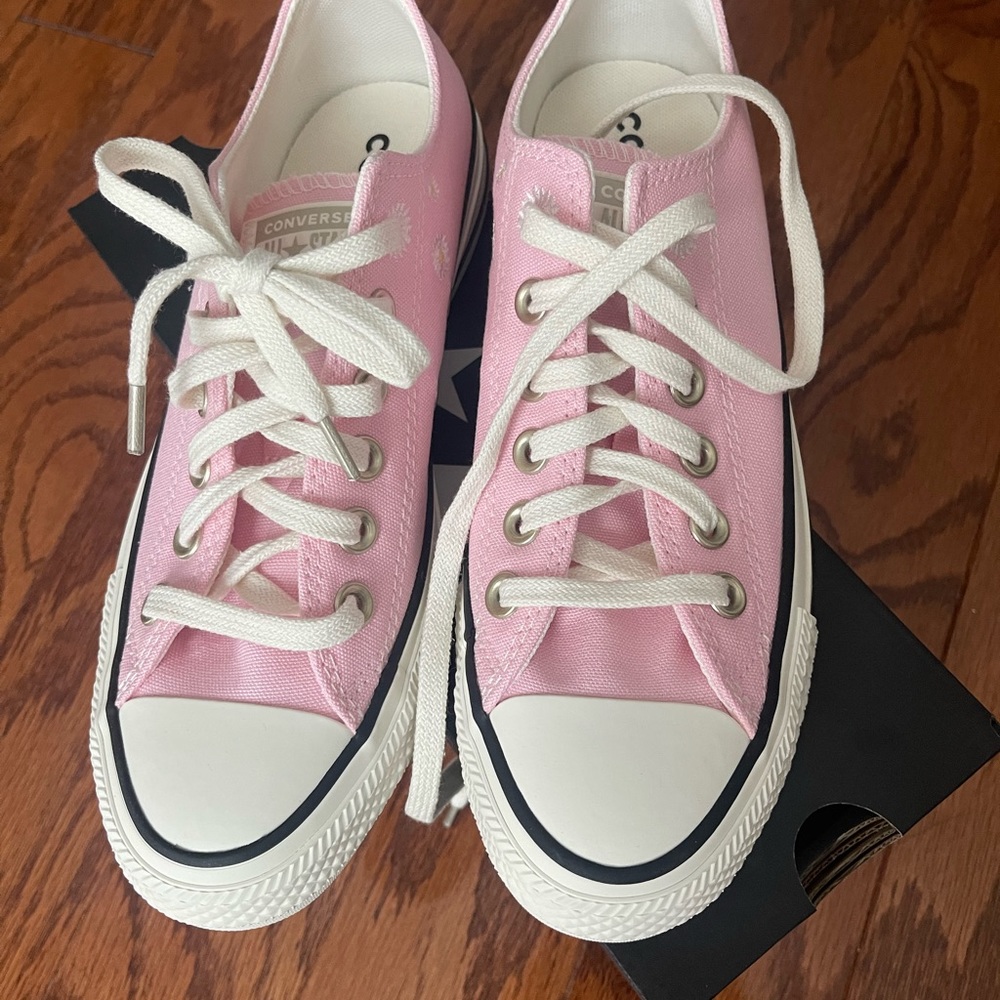 NWT Converse Chuck Taylor All Star Festival Florals